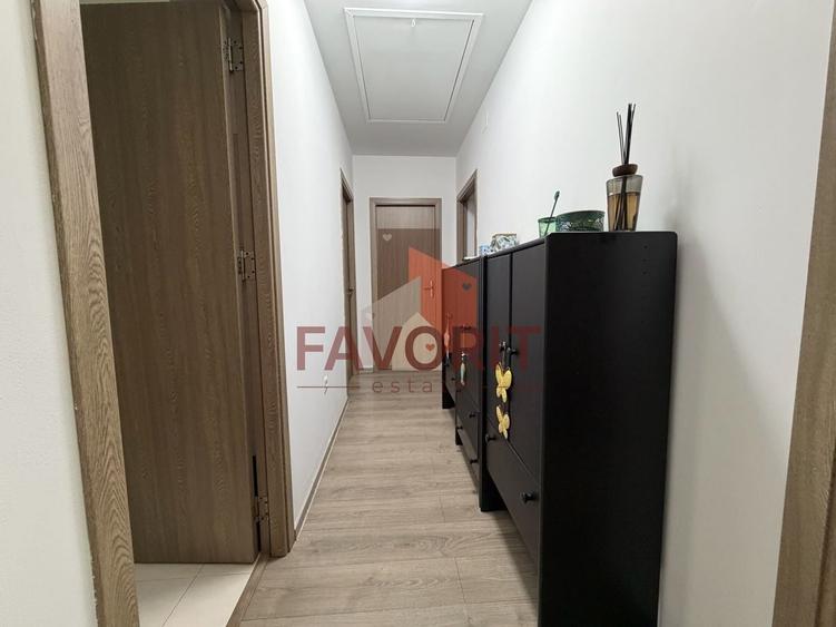 Casă individuală cu 4 camere cu Piscina în Săcălaz
