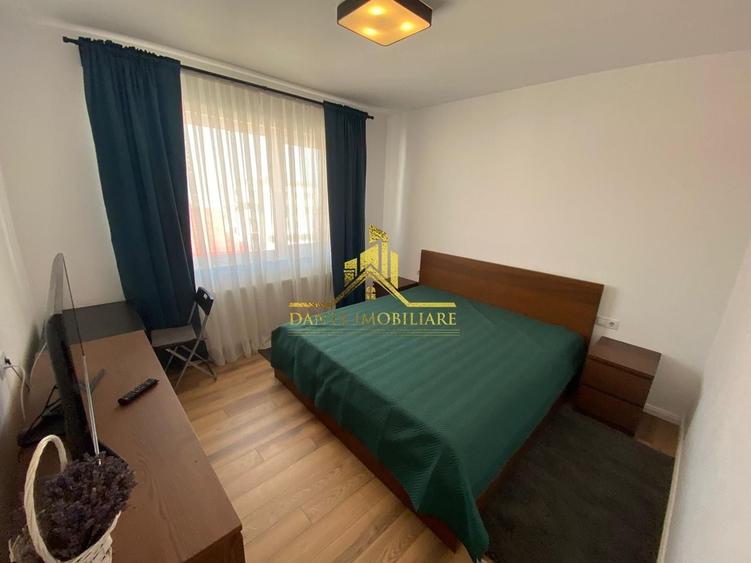 Apartament cu 2 camere semidecomandat, mobilat în Bună Ziua