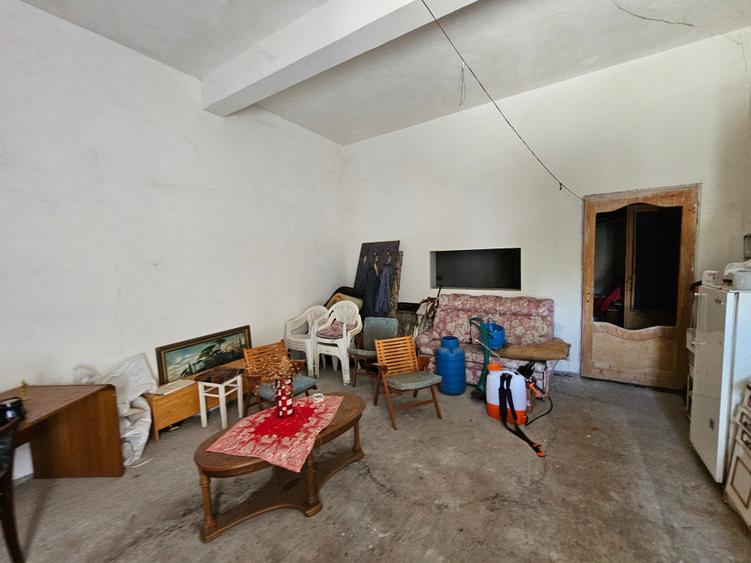 Spațiu comercial, de 2,800 mp, în Freidorf