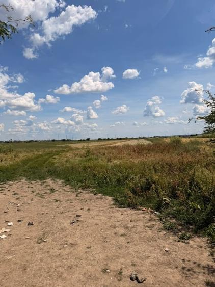 Teren agricol extravilan de 3800 mp, în Exterior Nord