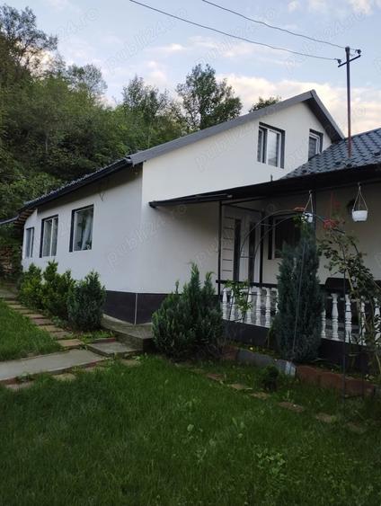 Casă cu 4 camere în Țaga
