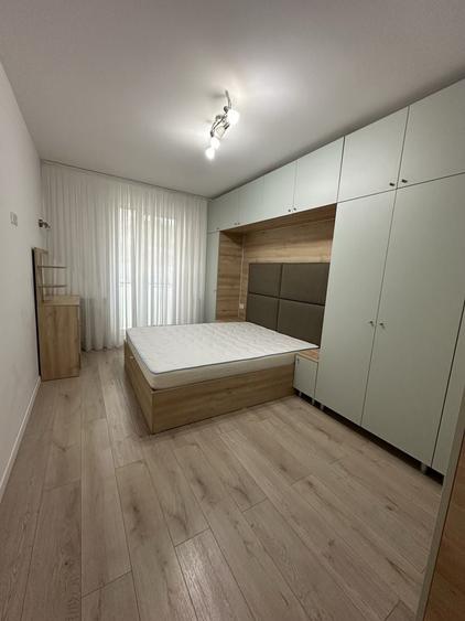 Inchiriez apartament 3 camere / Pacurari - 8