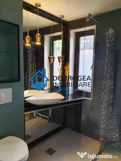 Casă cu 3 camere cu Canalizare în Central
