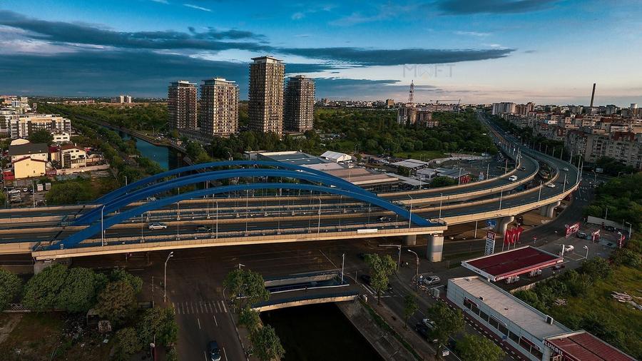 Apartament cu 3 camere decomandat, mobilat în Tineretului