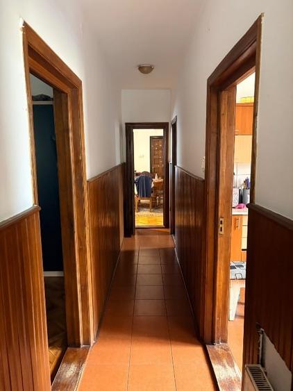 Duplex cu 5 camere cu Canalizare în Central