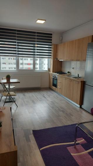 Apartament cu 2 camere semidecomandat în Militari