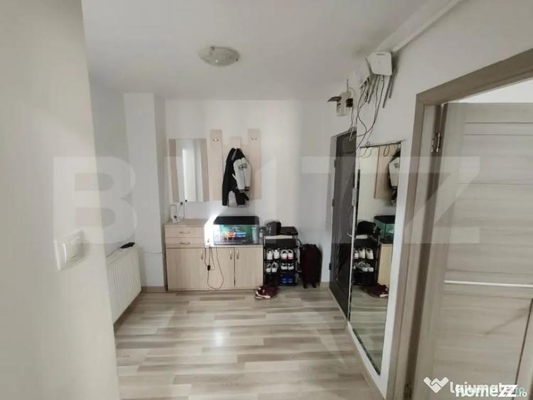 Apartament 3 camere, etaj 7/9 cu lift, 70 mp, zona Micro 6 - 5