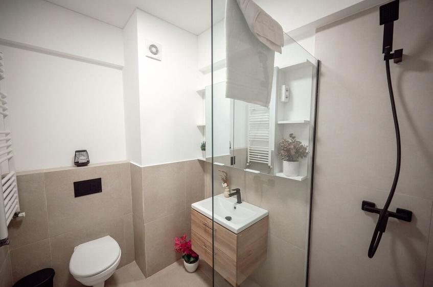 Apartament cu 2 camere decomandat în Mamaia-Sat