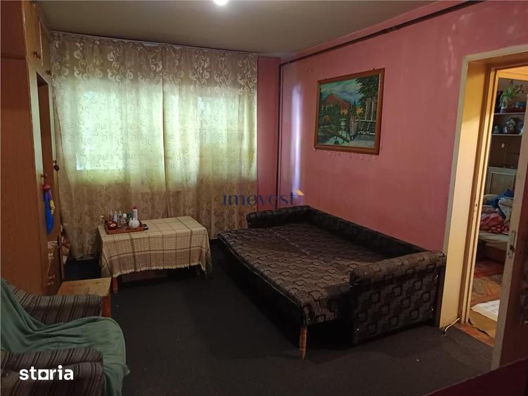 Apartament cu 2 camere decomandat în Careiului