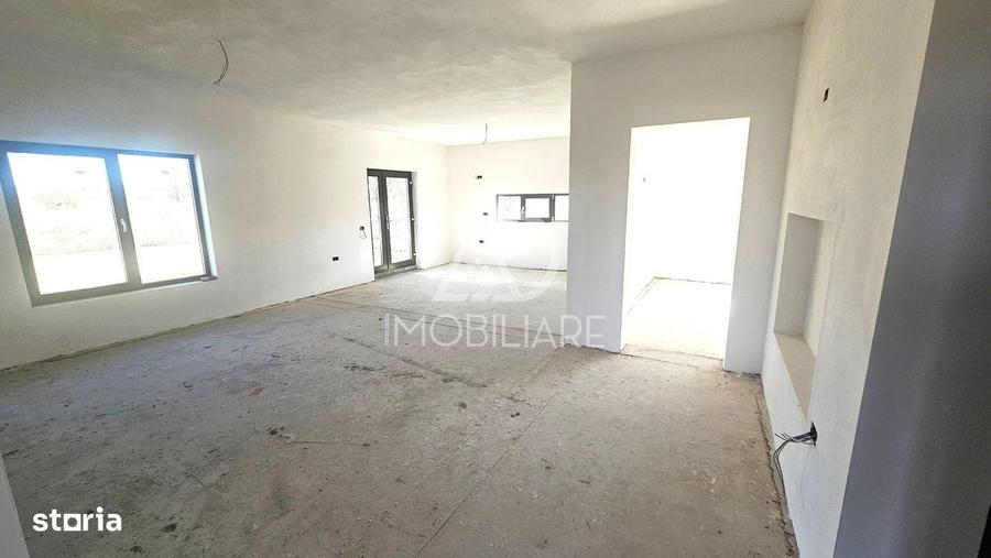 Casă cu 4 camere în Narciselor