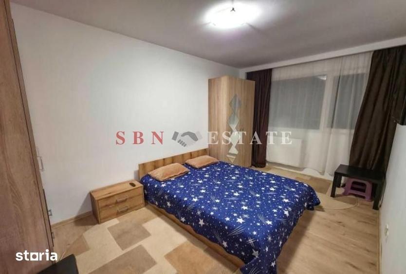 Apartament cu 3 camere semidecomandat în Berceni