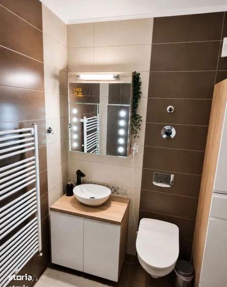 Apartament cu 3 camere, mobilat în Tractorul