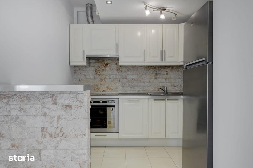 Apartament cu 3 camere, mobilat în Băneasa