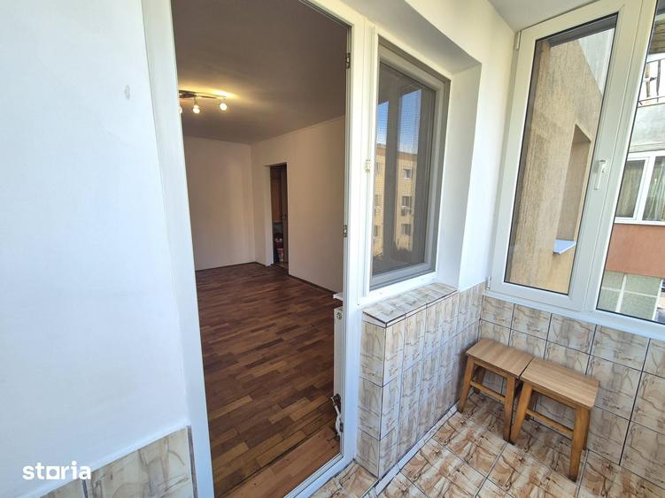 Apartament cu 2 camere semidecomandat în Hărmanului