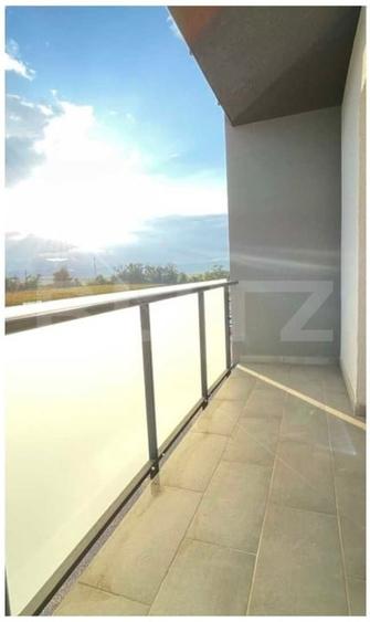 Apartament cu 3 camere decomandat, mobilat în Cristian