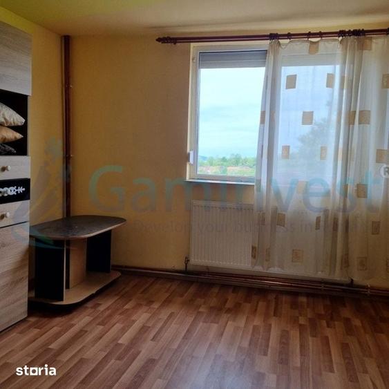 Casă cu 5 camere cu Teren 1611 Mp în Răbăgani
