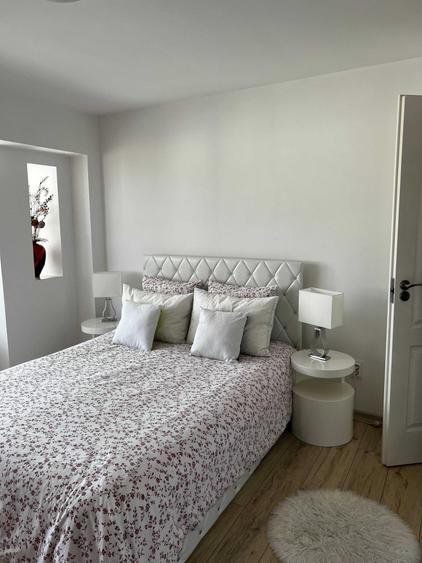 Apartament cu 3 camere decomandat în Sfântu Ilie