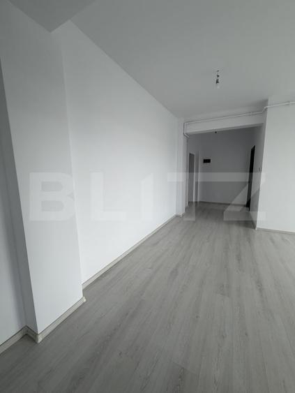 Apartament cu 3 camere decomandat în Burdujeni