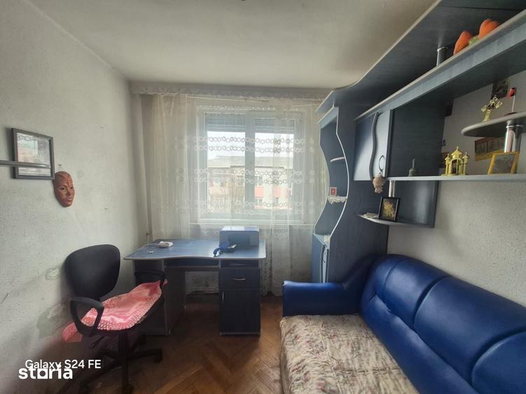 Apartament cu 3 camere în Dărmănești
