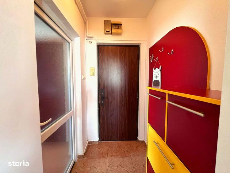 Apartament cu 2 camere decomandat, mobilat în Est