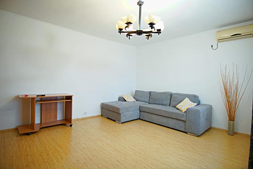 Splaiul Unirii | Nerva Traian | Timpuri Noi metrou, renovat recent, anvelopat - 2