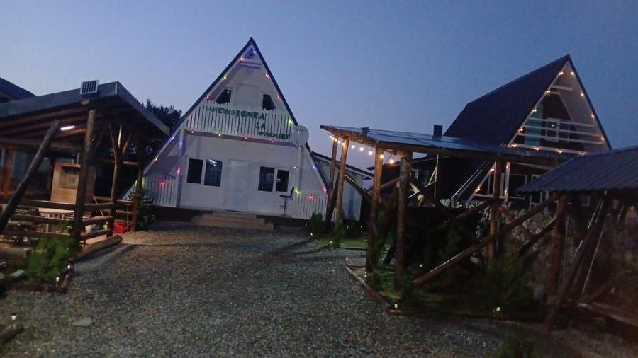 Casă cu 4 camere cu Teren 800 Mp în Central