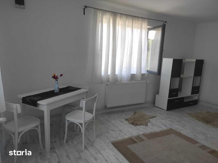 Casă cu 3 camere cu Teren 120 Mp în Moldovenești