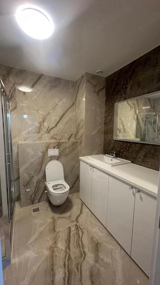 Apartament cu 2 camere decomandat în Pietroasa