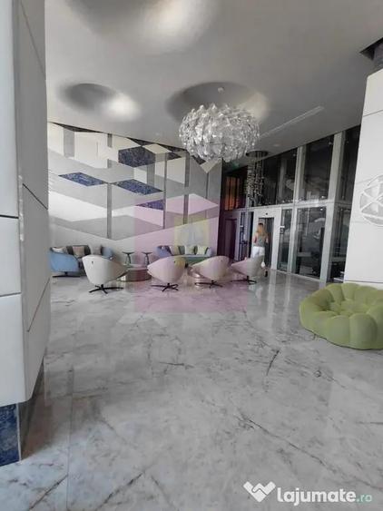 Apartament cu 3 camere nedecomandat în Nord