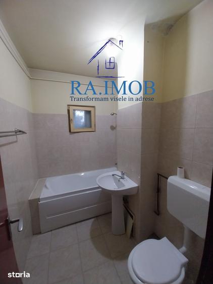 Apartament cu 2 camere decomandat în Cantacuzino
