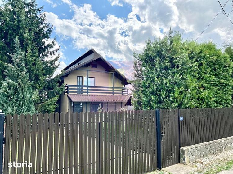 Casă cu 6 camere cu Teren 1593 Mp în Central