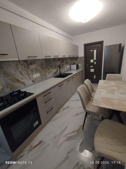 Casă cu 3 camere decomandat în Șelimbăr