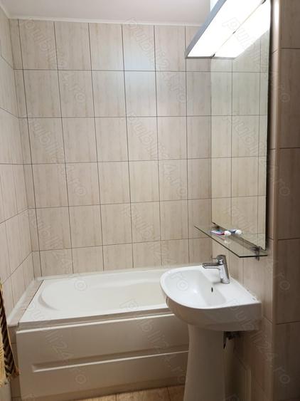 Apartament cu 2 camere semidecomandat în Colentina