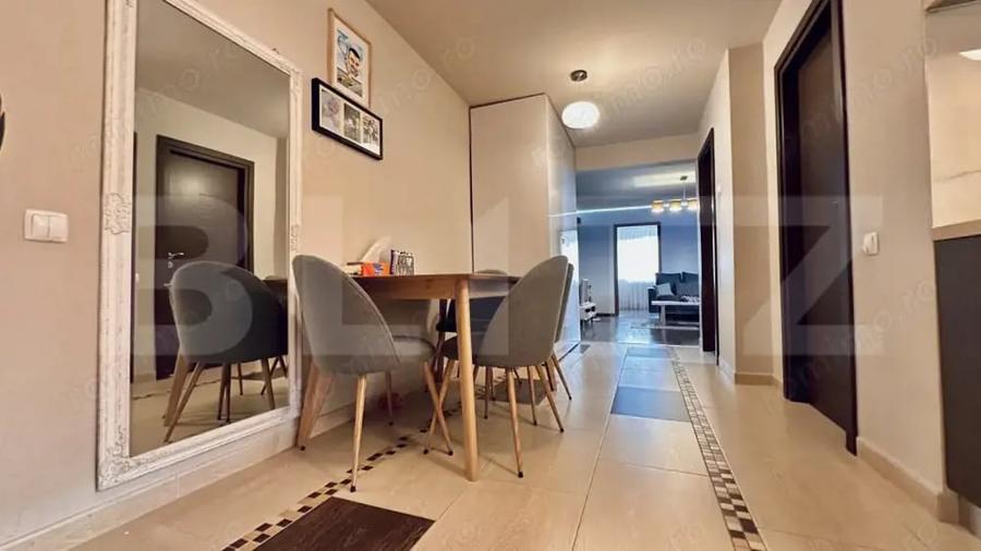 Apartament cu 4 camere semidecomandat, mobilat în Decebal
