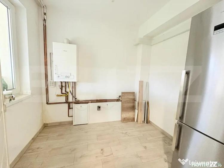 Casă cu 7 camere cu Teren 566 Mp în Nord