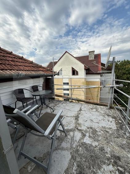 Apartament cu 3 camere decomandat, mobilat în Andrei Mureșanu