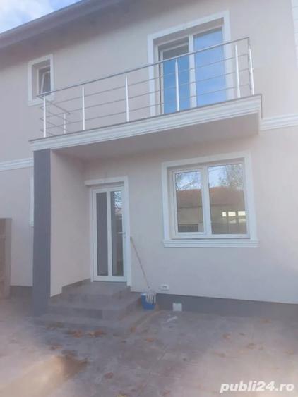 Casă cu 3 camere cu Teren 300 Mp în Utvin