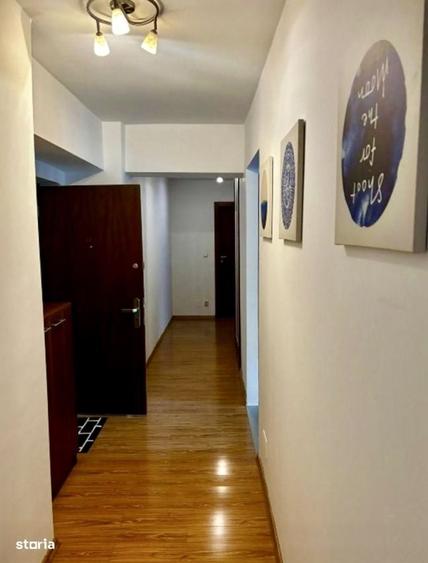 Apartament cu 3 camere decomandat, mobilat în Alexandru Obregia