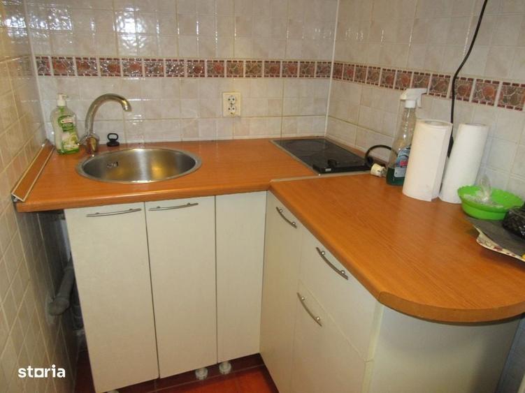 Apartament cu 2 camere semidecomandat în Romană