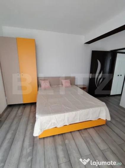 Apartament cu 2 camere decomandat în Micro 1