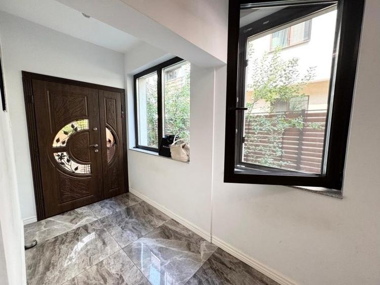Casă cu 5 camere cu Teren 385 Mp în Bucureștii Noi