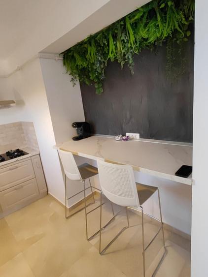 Apartament cu 2 camere semidecomandat în Buziașului