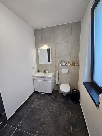 Casă individuală cu 3 camere cu Canalizare în Tunari