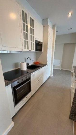 Apartament cu 2 camere semidecomandat, mobilat în Timpuri Noi