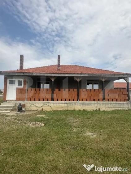 Casă cu 3 camere cu Teren 585 Mp în Central