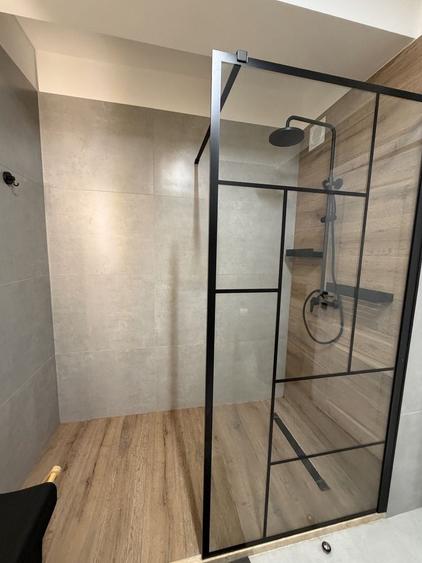 Apartament cu 3 camere în Gruia