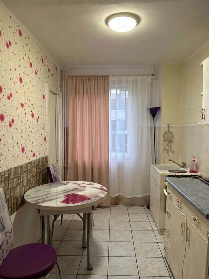Apartament cu 2 camere decomandat în Ultracentral