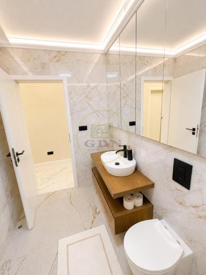 Apartament cu 3 camere decomandat, mobilat în Băneasa