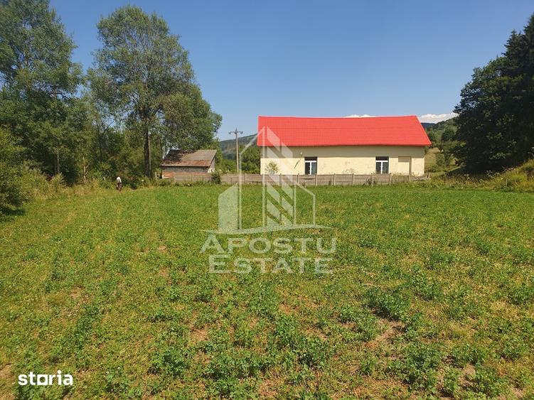 Teren de 2848 mp, în Lunca Cernii de Jos
