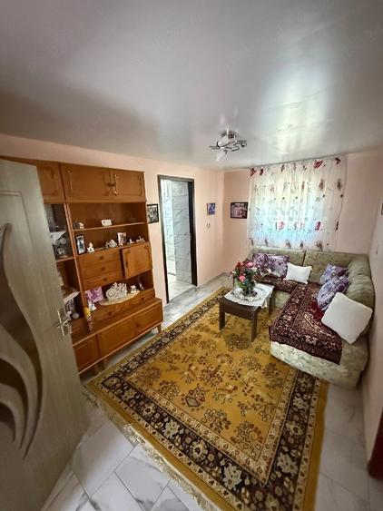 Casă cu Teren 2555 Mp în Cherestur